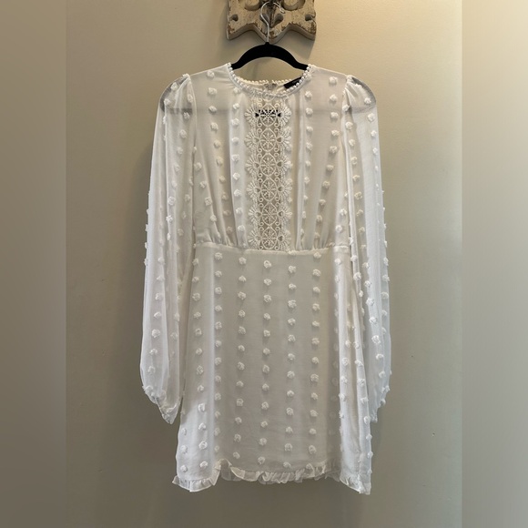 NWOT Forever 21 White Embroidered Dress Size Small - Picture 5 of 10